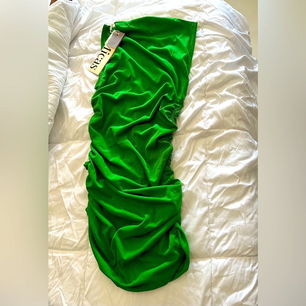Vestido verde, nuevo! Nunca usado!